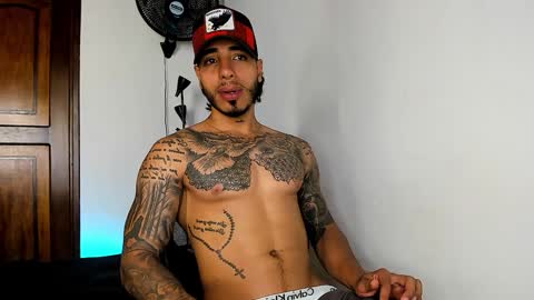 Snapshot of jakee_brown chatting on 01-10-25, 06:28 Santiago online show from 01-10-25, 06:28