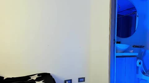 Snapshot of jakee_brown chatting on 02-11-25, 03:18 Santiago online show from 02-11-25, 03:18