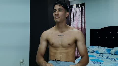 Snapshot of jakemonroe1 chatting on 04-06-26, 03:46 JakeMonroe online show from 04-06-26, 03:46