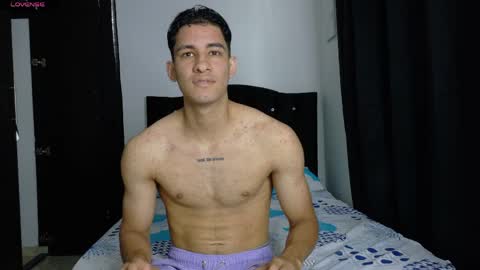 Snapshot of jakemonroe1 chatting on 04-08-26, 02:39 JakeMonroe online show from 04-08-26, 02:39