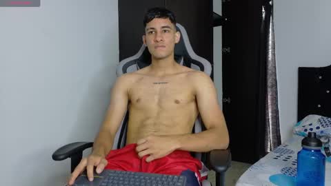 Snapshot of jakemonroe1 chatting on 04-13-26, 03:17 JakeMonroe online show from 04-13-26, 03:17