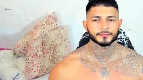 my name is sebas If you come here dont hesitate to say hello Im a guy who really likes having conversations and having hot online show from 07-04-26, 06:25