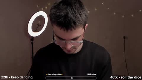 Snapshot of jame_flow chatting on 02-28-25, 04:10 Hey there Im Jame online show from 02-28-25, 04:10