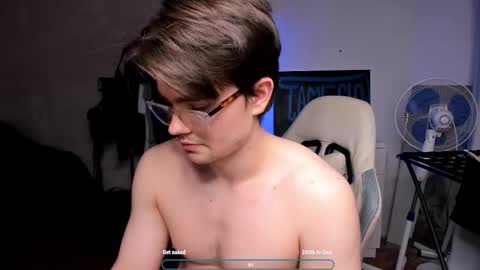 Snapshot of jame_flow chatting on 02-05-26, 05:39 Hey there Im Jame online show from 02-05-26, 05:39