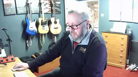 Snapshot of james1122334455667788990 chatting on 09-22-25, 12:29 Andrew James online show from 09-22-25, 12:29