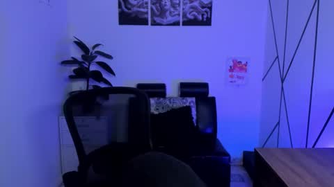 james_adamss_ online show from 11-28-25, 12:19