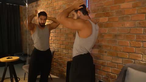 Snapshot of james_axel chatting on 11-02-25, 02:30 James Axel online show from 11-02-25, 02:30