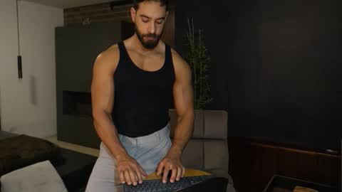 Snapshot of james_axel chatting on 12-14-25, 03:06 James Axel online show from 12-14-25, 03:06