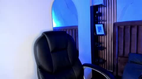 Snapshot of james_cr chatting on 05-20-26, 12:33 james_cr online show from 05-20-26, 12:33