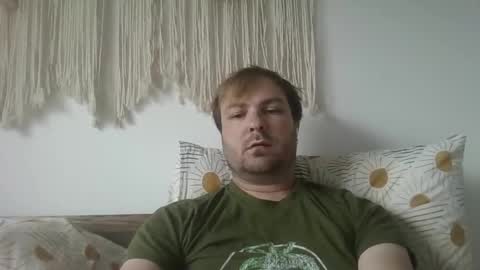 Snapshot of james_heron chatting on 09-10-25, 07:52 James Heron online show from 09-10-25, 07:52