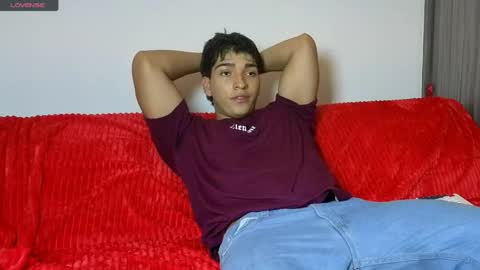 james_silva1 online show from 06-08-26, 10:54
