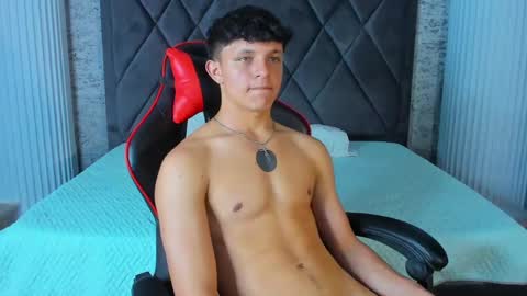 Snapshot of jamesgolden_ chatting on 03-05-25, 04:24 jamesgolden_ online show from 03-05-25, 04:24