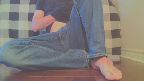 Snapshot of jamesknight57 chatting on 12-14-25, 05:40 James online show from 12-14-25, 05:40