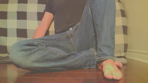 Snapshot of jamesknight57 chatting on 12-15-25, 09:41 James online show from 12-15-25, 09:41