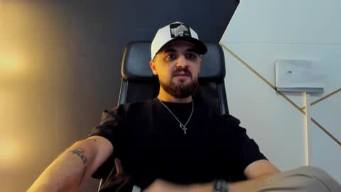 Snapshot of jamesmyersx chatting on 01-02-25, 06:18 JamesMyers online show from 01-02-25, 06:18