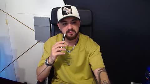 Snapshot of jamesmyersx chatting on 09-15-25, 05:18 JamesMyers online show from 09-15-25, 05:18