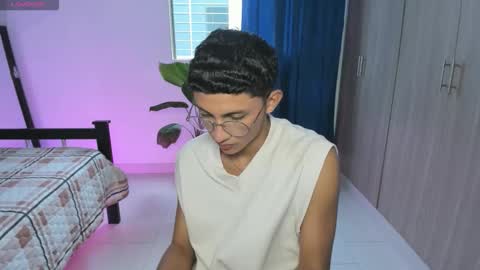 Snapshot of jamess_blanco chatting on 10-10-25, 07:57 jamess_blanco online show from 10-10-25, 07:57