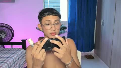 Snapshot of jamess_blanco chatting on 10-17-25, 09:17 jamess_blanco online show from 10-17-25, 09:17