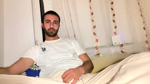 Snapshot of jamessandt chatting on 10-29-25, 04:53 jamessandt online show from 10-29-25, 04:53