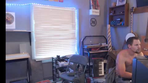 Jameswebbscope online show from 04-28-26, 07:19