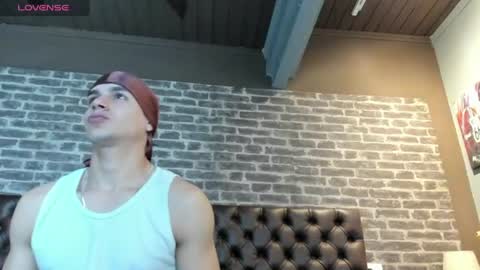 --- James --- online show from 07-04-26, 08:48