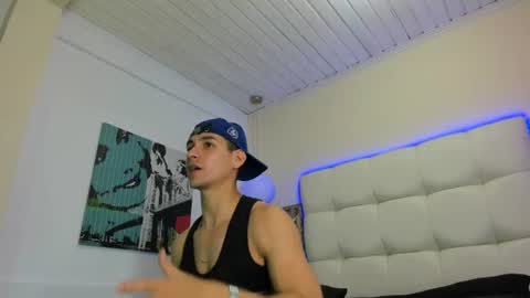 --- James --- online show from 07-05-26, 09:11