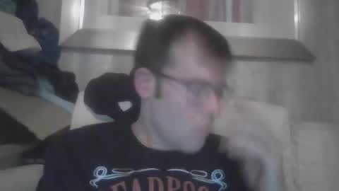 Snapshot of jamie516 chatting on 10-16-25, 08:43 jamie516 online show from 10-16-25, 08:43