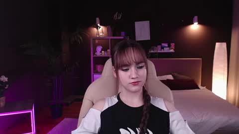 jamie_chung online show from 11-04-25, 09:08