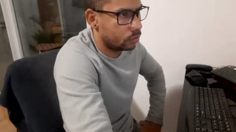 Snapshot of jamielonnas chatting on 07-19-26, 03:10 Jamie Lonnas online show from 07-19-26, 03:10