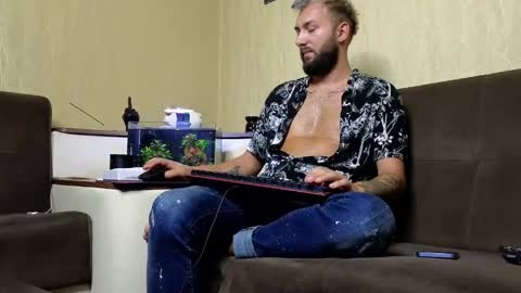 Robbie online show from 09-12-25, 07:08