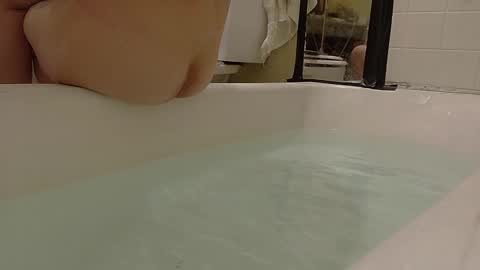 Bootyshows online show from 09-30-25, 07:46