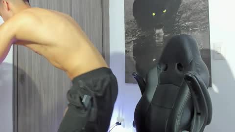 Snapshot of jamzawolf chatting on 02-01-26, 04:16 jamzawolf online show from 02-01-26, 04:16