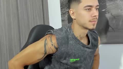 Snapshot of jamzawolf chatting on 02-12-26, 08:15 jamzawolf online show from 02-12-26, 08:15