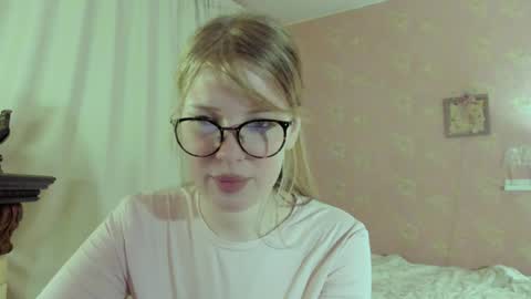 Snapshot of jane_and_star chatting on 04-19-26, 01:38 Star online show from 04-19-26, 01:38
