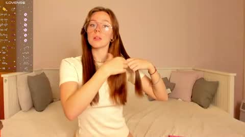 Snapshot of jane_danels chatting on 07-07-26, 06:16 Jane Danels online show from 07-07-26, 06:16