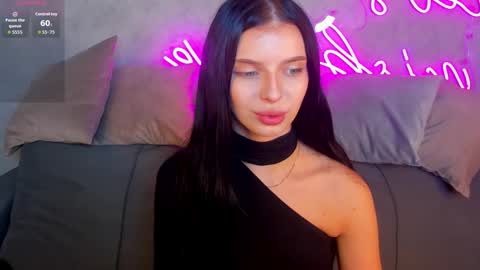 Snapshot of jane_johnston chatting on 11-06-25, 12:55 Eva online show from 11-06-25, 12:55