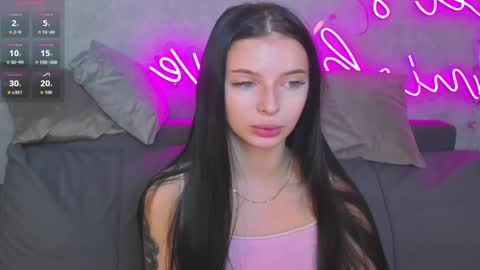 Snapshot of jane_johnston chatting on 11-13-25, 01:04 Eva online show from 11-13-25, 01:04