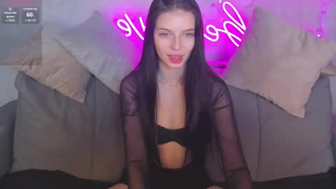 Snapshot of jane_johnston chatting on 11-19-25, 12:10 Eva online show from 11-19-25, 12:10