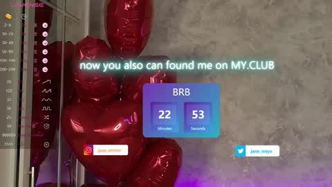Snapshot of jane_meys chatting on 02-17-25, 08:09 your kitty JANE roawww online show from 02-17-25, 08:09