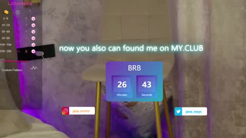 Snapshot of jane_meys chatting on 02-21-25, 08:18 your kitty JANE roawww online show from 02-21-25, 08:18