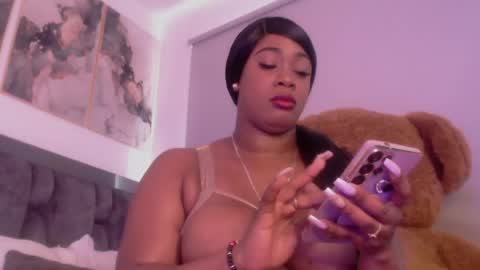 Snapshot of janeebony_ chatting on 04-30-26, 04:35 Jane online show from 04-30-26, 04:35