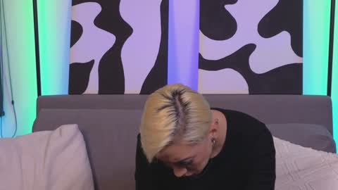 Jane online show from 01-03-25, 01:16