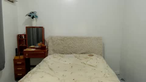 Snapshot of janelovers chatting on 02-24-26, 01:36 janelovers online show from 02-24-26, 01:36