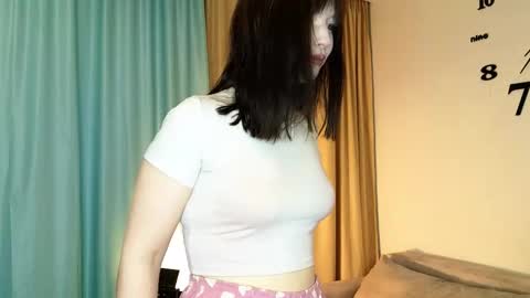 Snapshot of janemolane chatting on 12-01-25, 02:22 Jane online show from 12-01-25, 02:22