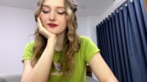 Janie online show from 04-21-26, 11:38