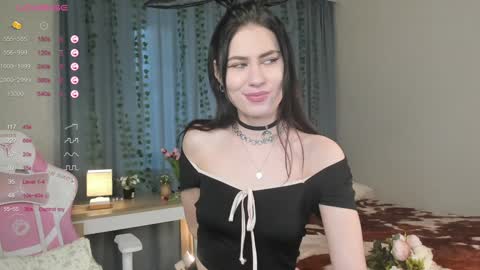 Snapshot of janetfletcher chatting on 02-08-25, 10:29 janetfletcher online show from 02-08-25, 10:29