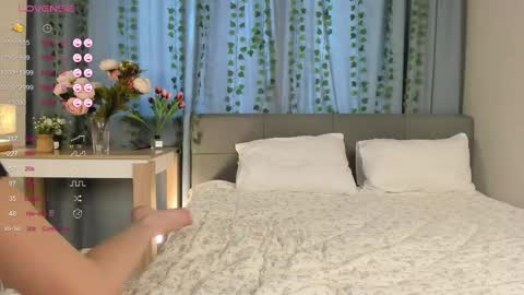 Snapshot of janetfletcher chatting on 02-16-25, 10:21 janetfletcher online show from 02-16-25, 10:21