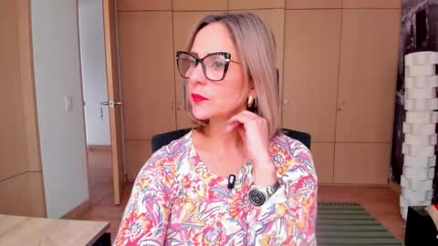 Snapshot of janeturner chatting on 02-18-26, 01:51 JANE TURNER MILF online show from 02-18-26, 01:51