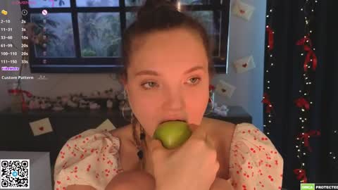 Hi Im Alice and here youll find something online show from 04-29-26, 09:13