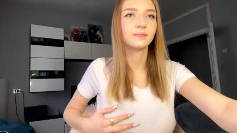 Stacy online show from 02-10-26, 09:24